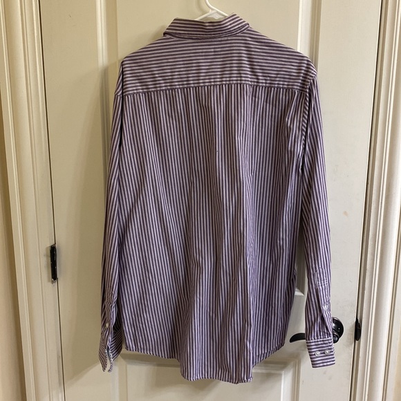 3 men’s dress shirts - like new - size large. - Picture 4 of 6